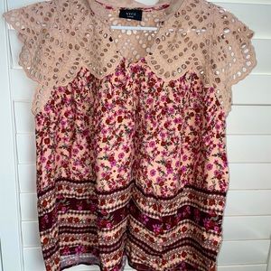 VICI Sleeveless Lace Top